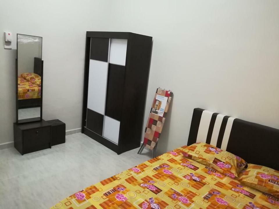 Homestay Damai Yusmila Kuala Terengganu Exterior photo