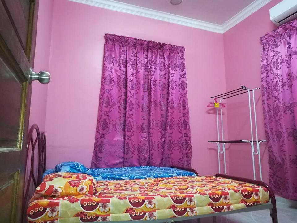 Homestay Damai Yusmila Kuala Terengganu Exterior photo